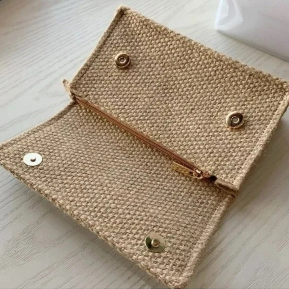 Dior Beige Rafia Woven Clutch with Gold Chain - Picture 3 of 4